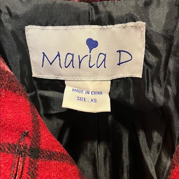 Maria D by Nordstroms Women's Red Plaid Jacket
Wool blend , double breasted‎ - Picture 2 of 8